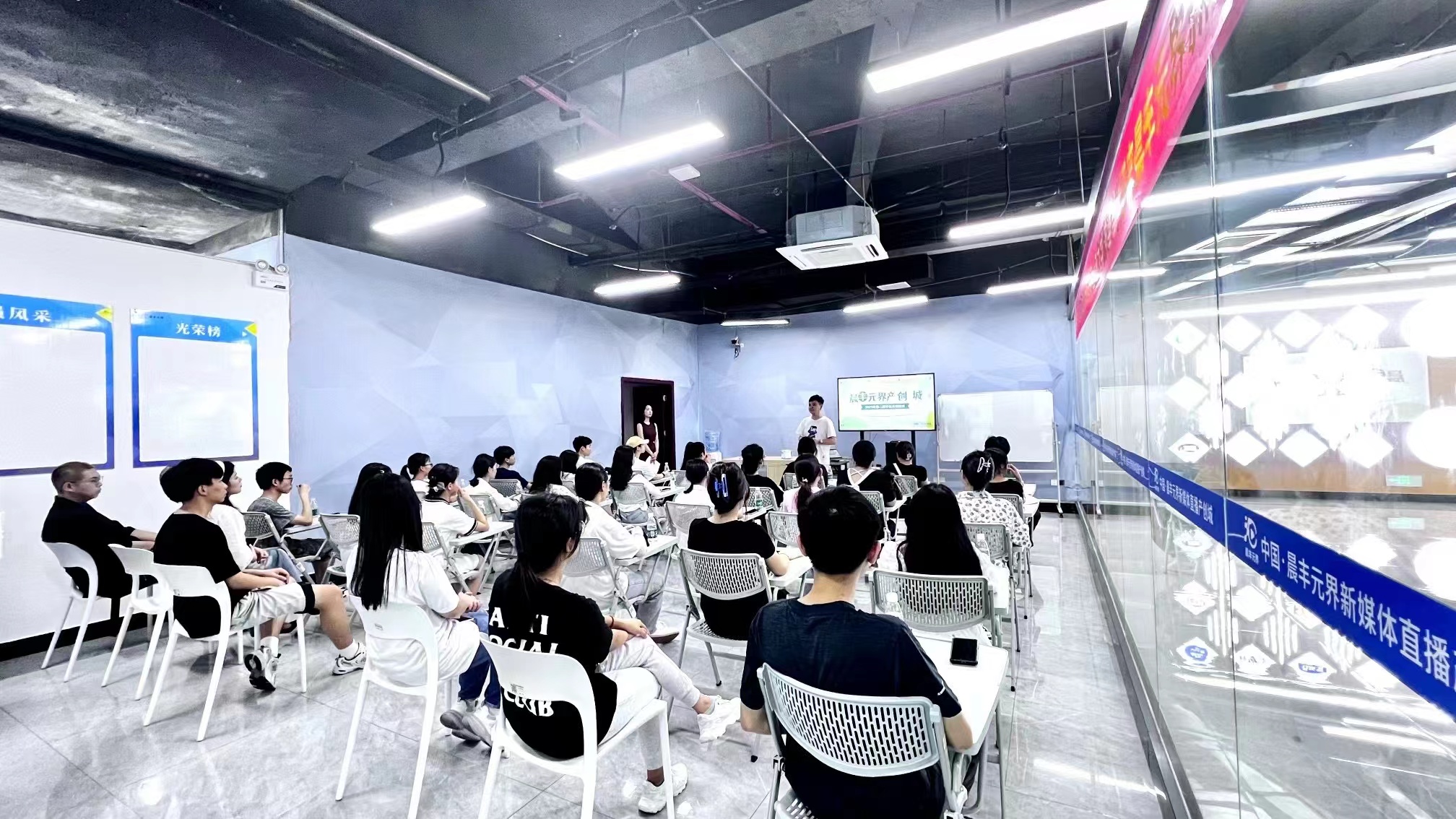 0541A14FA01611140754A1F4119_F245AB1F_B3FFA