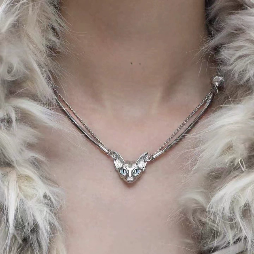 Оригинальный нишевый дизайн колье с кошачьей фигуркой Минималистичный шик, утонченный стиль Y2K Милая, но дерзкая темная кошка Двухслойная цепочка на ключицах Унисекс
