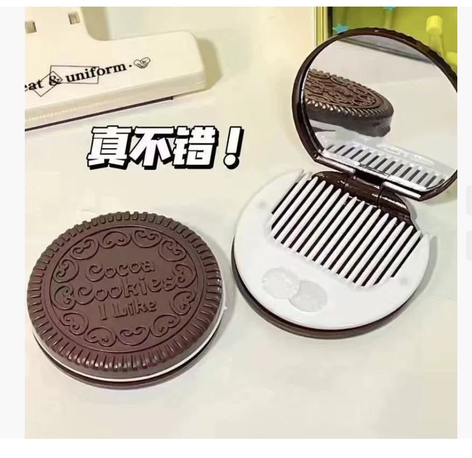 Креативное, достойное Instagram, милое зеркало в виде шоколадного печенья Oreo. Портативное компактное зеркало для использования на улице. Мини-складной косметический зеркало.
