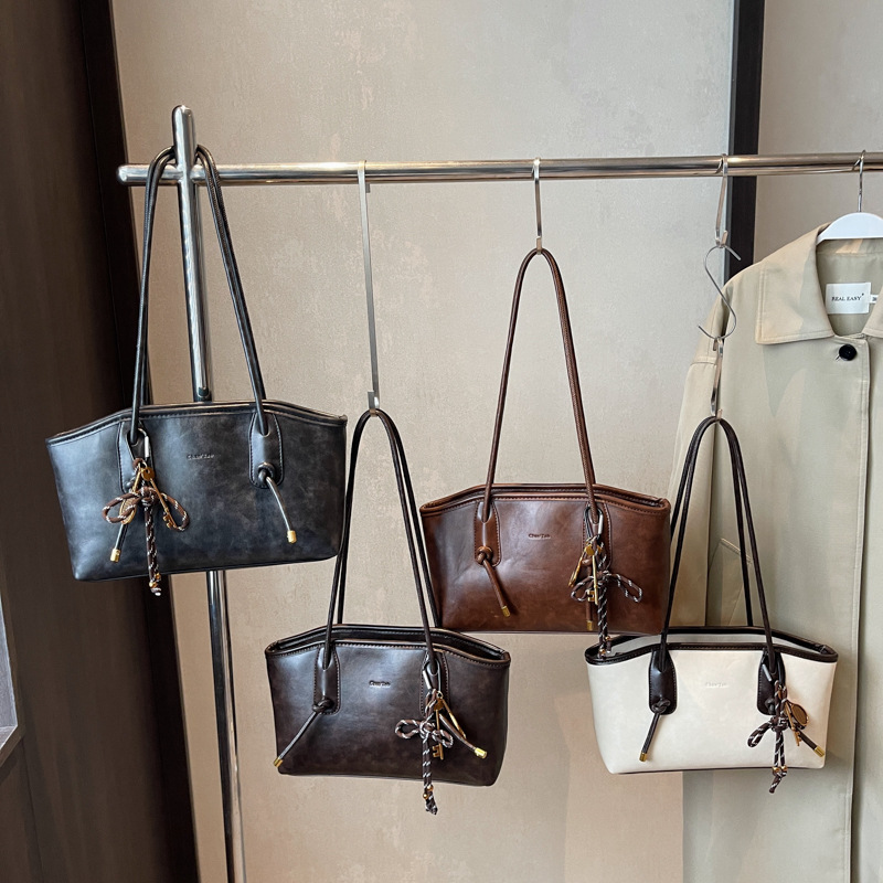 Ретро-сумка для женщин большого объема, подвешиваемая под мышкой Новая модная универсальная сумка через плечо Минималистичная персонализированная сумка-тоут