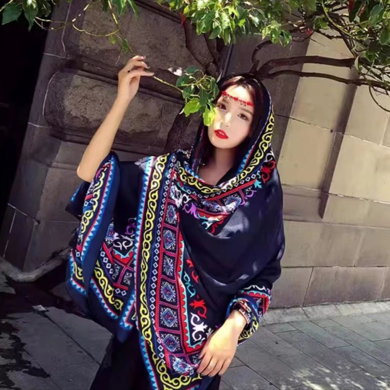 Новый шарф с бахромой - Шаль в этническом стиле Юньнань Дали для женщин Модный и универсальный пляжный полотенце для женщин Оптовая продажа