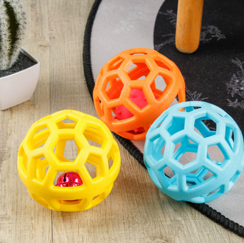 Бестселлерная игрушка для домашних животных, прочная для жевания, геометрическая полая конструкция из TPR для прорезывания зубов, оптовая продажа товаров для кошек и собак