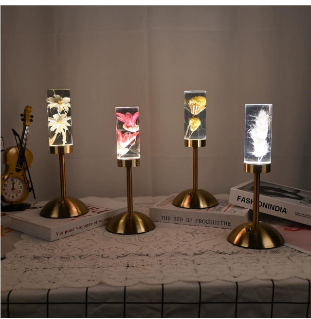 Новая акриловая настольная лампа «Вечный цветок» Светодиодная креативная ночная лампа Прикроватная лампа Атмосферный декоративный орнамент Трансграничный