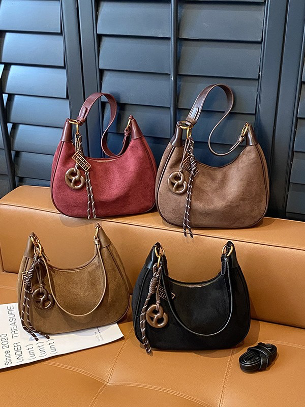 Ретро-сумка для женщин, подходящая для поездок на работу Нишевая роскошная сумка через плечо с изысканным внешним видом Легкая повседневная сумка для путешествий