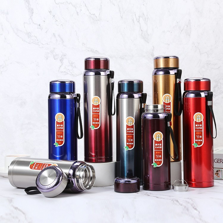 Спортивная бутылка для воды из нержавеющей стали 316, портативная, для использования на открытом воздухе, с ремешком для крепления в автомобиле, с градиентным узором в виде звезд, большая емкость, термоизолированная.