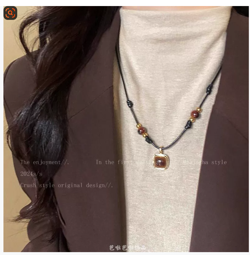 Кожаный шнурок с камнями «тигровый глаз» для женщин Осень/Зима 2025 Новинка Бестселлер Цепочка для свитера с винтажным шармом Универсальный аксессуар для любого наряда